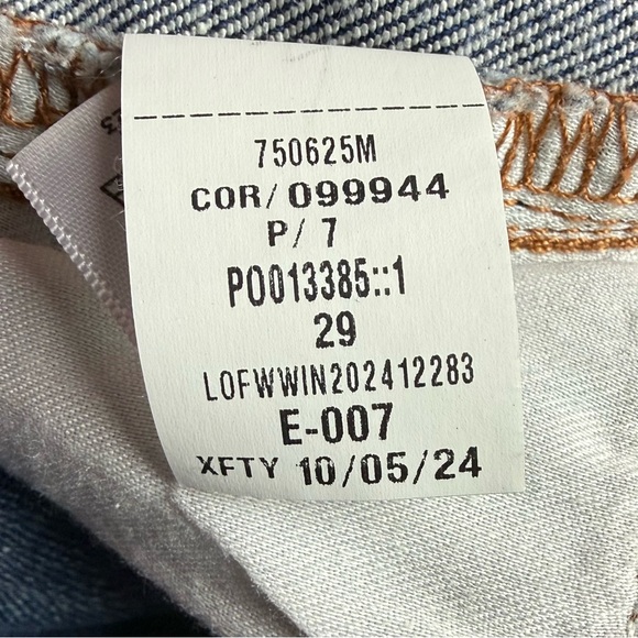 Ann Taylor Loft The Slim Blue Jeans Front Seams Down Legs EUC 8 - Picture 6 of 10